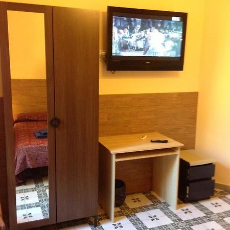 ホテルOttimista ローマ 部屋 写真